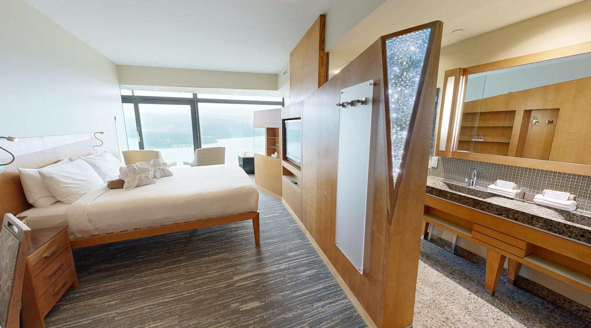 Sparkling Hill Resort And Spa - Adults-Only Resort Vernon Luaran gambar