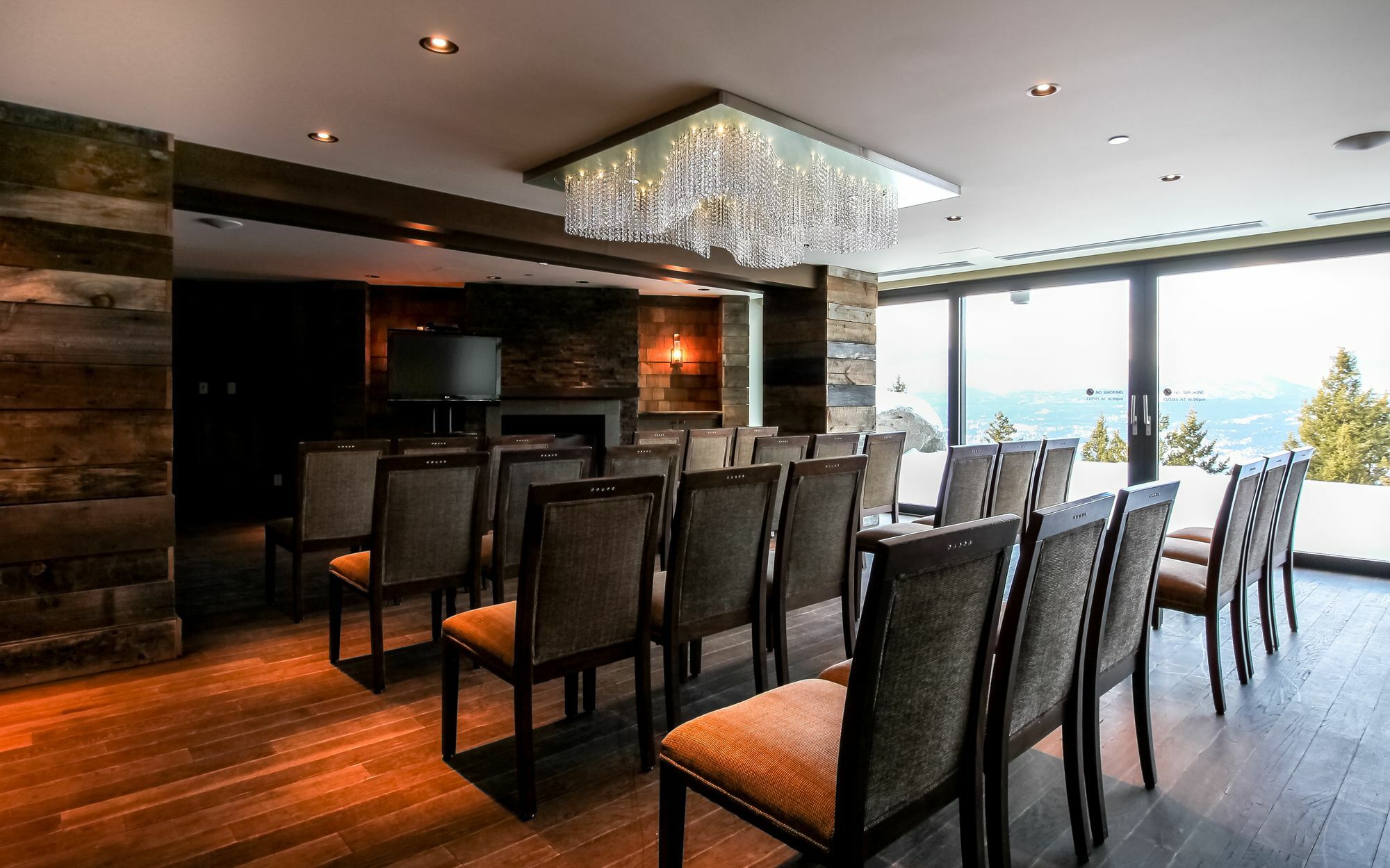 Sparkling Hill Resort And Spa - Adults-Only Resort Vernon Luaran gambar